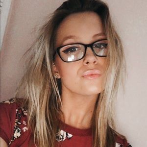 Meet your Posher, Cayley